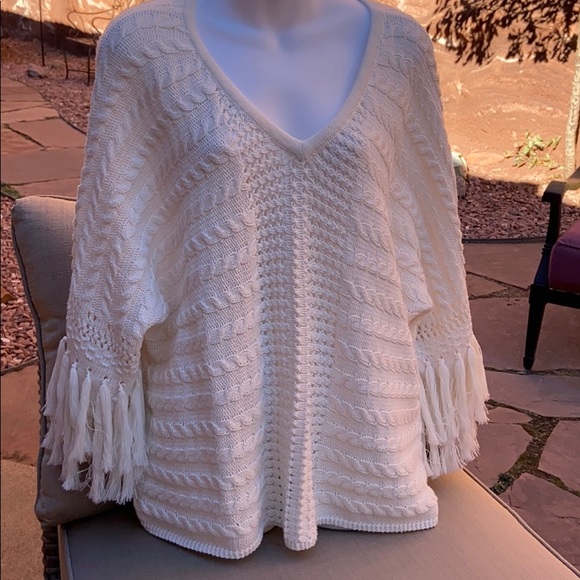 CAbi Sweaters - Cabi Fiesta Poncho